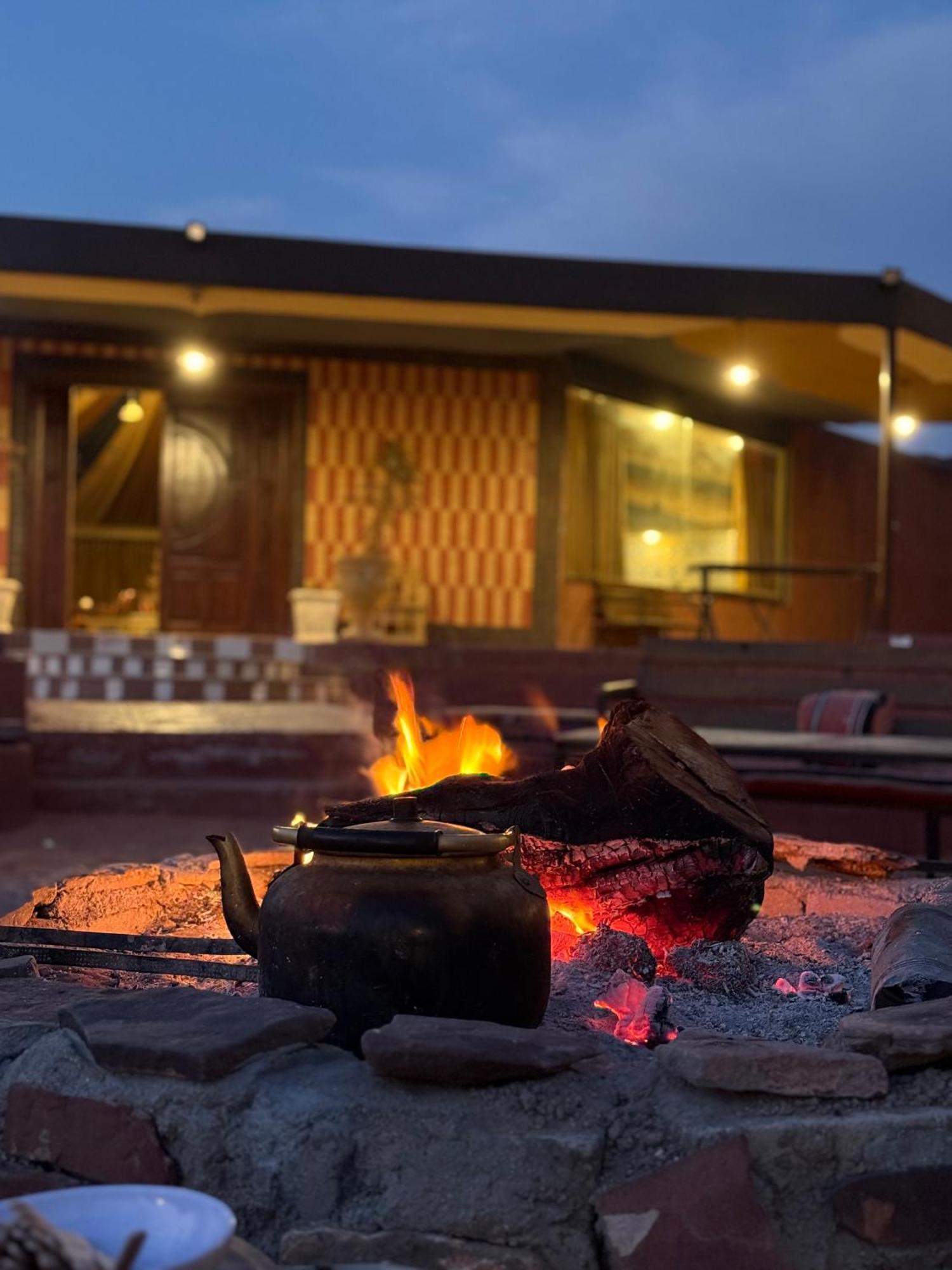 Faisal Wadi Rum camp Bagian luar foto